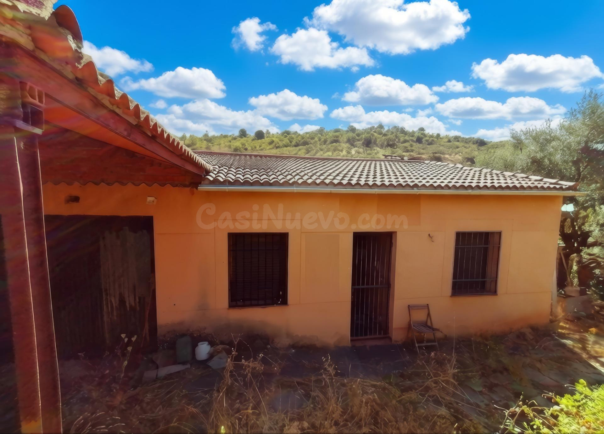 Chalet o Casa de Campo con Parcela a pocos minutos de Cáceres