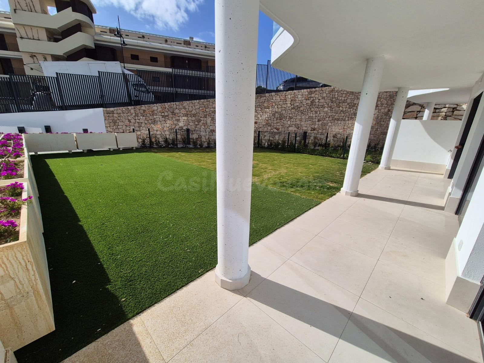 APARTAMENTO EN PLANTA BAJA CON JARDIN A ESTRENAR TOTALMENTE AMUEBLADO