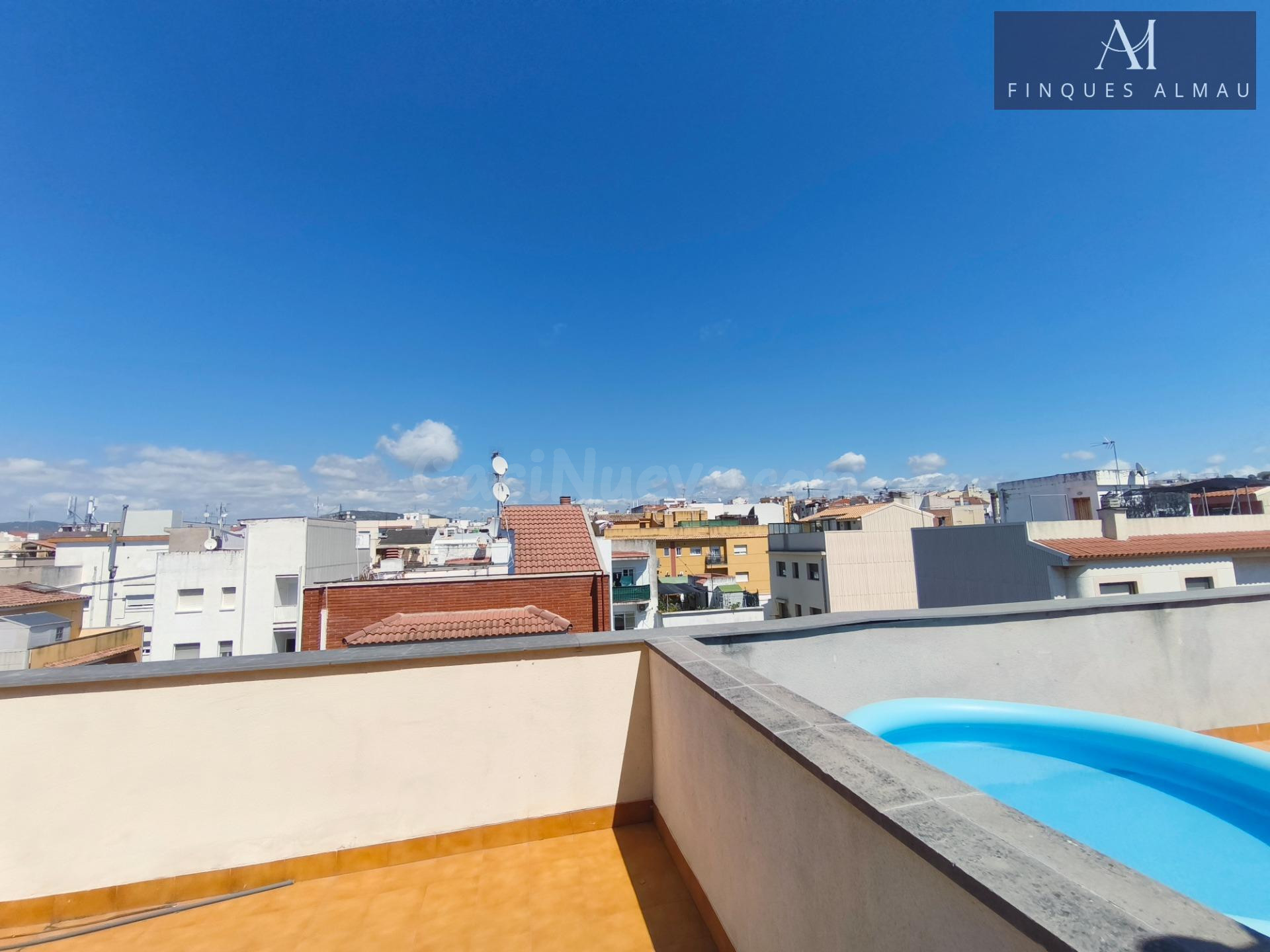 Moderno Ático Dúplex en Sant Pere de Ribes con Terraza y Par - foto 3