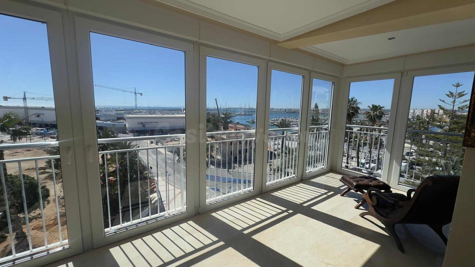 ¡ALQUILER LARGA TEMPORADA! APARTAMENTO EN PRIMERA LINEA CON INCREIBLES VISTAS DESPEJADAS