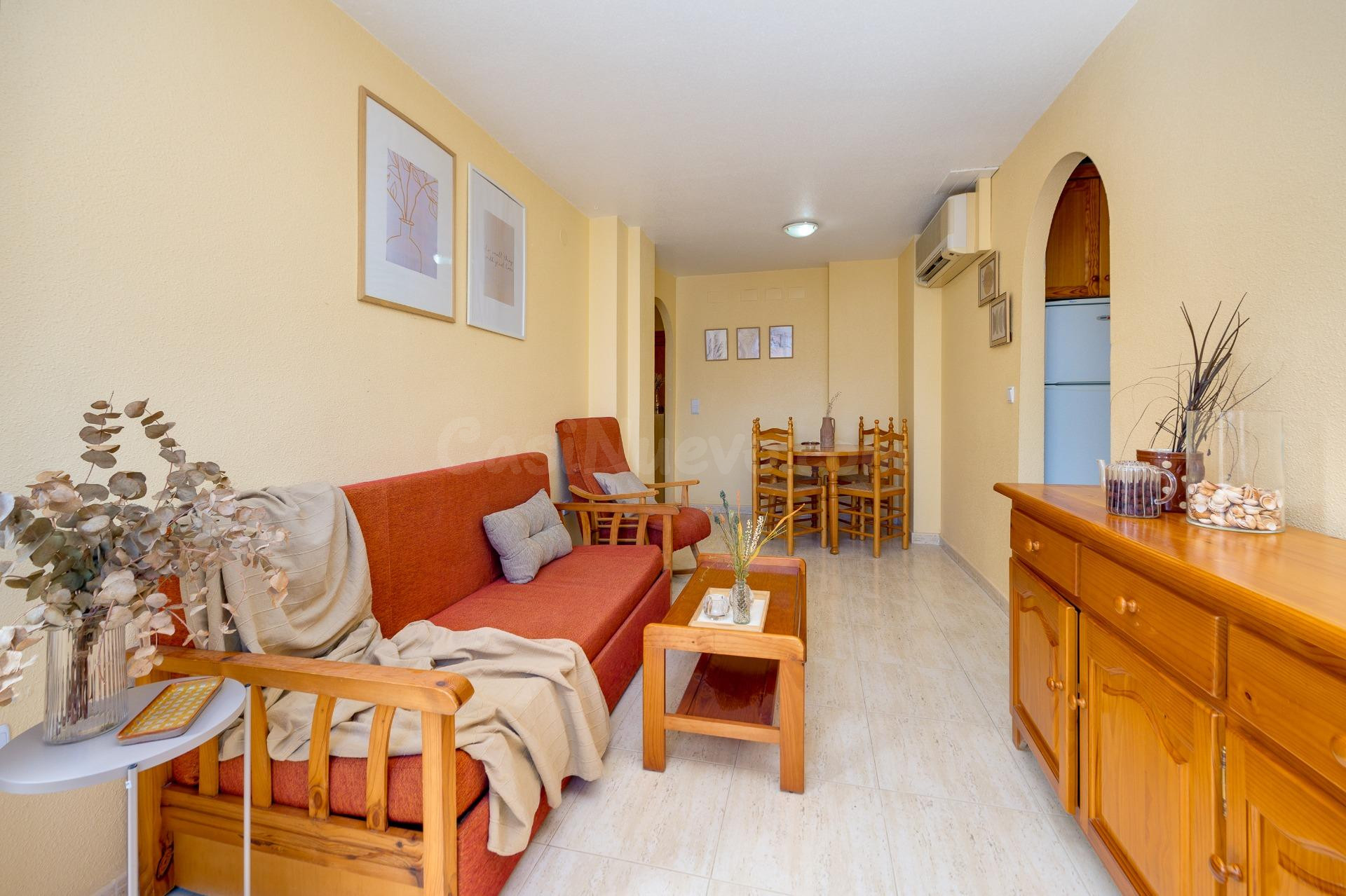 Luminoso APARTAMENTO con orientación SUR y PISCINA COMUNITARIA a 350 m de la Playa del Cura