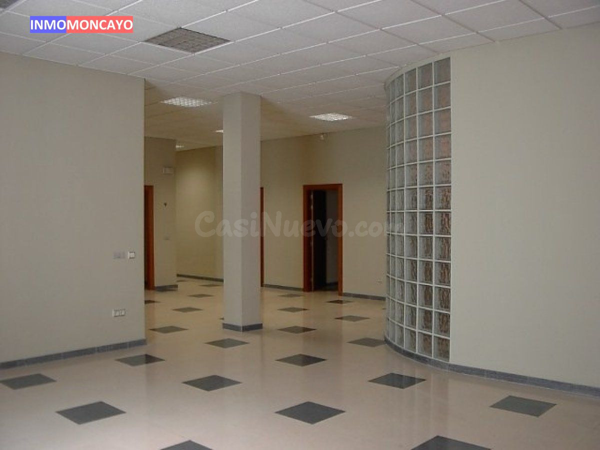 SE ALQUILA LOCAL REFORMADO EN PLENO CENTRO DE TUDELA - foto 5