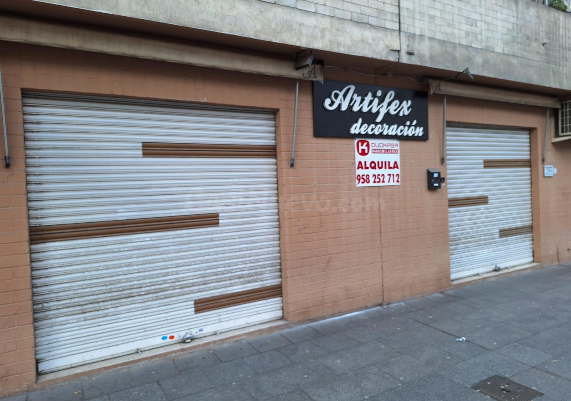 Esupendo local comercial en Camino de Ronda