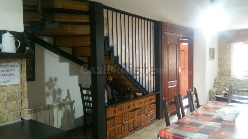 Alquilo o vendo Casa Rural en ADRADAS - foto 4