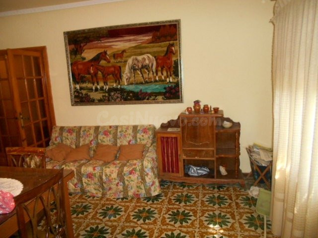 Vendo Casa independiente con terreno en Dévanos - foto 5