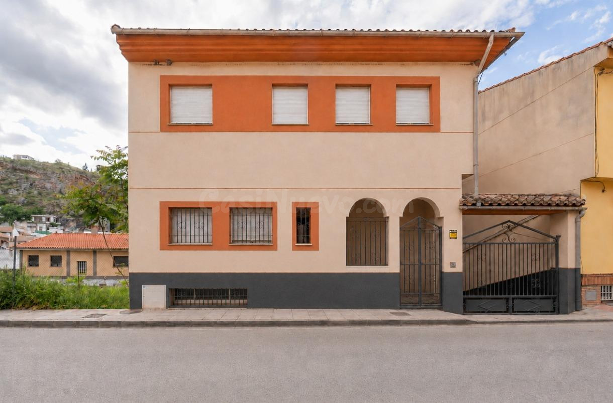 Magnífica Casa en Alfacar con Vistas a la Montaña