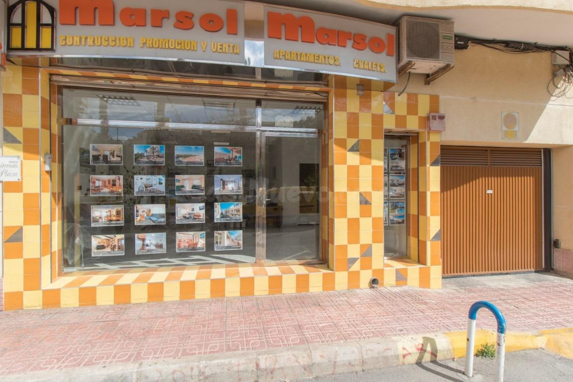 ESPECTACULAR LOCAL COMERCIAL EN TORREVIEJA