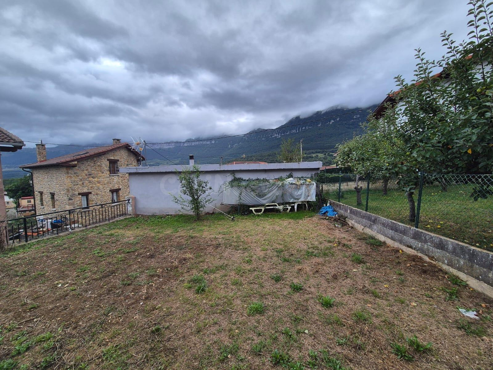 SE VENDE CASA EN EL VALLE DE MENA - foto 2