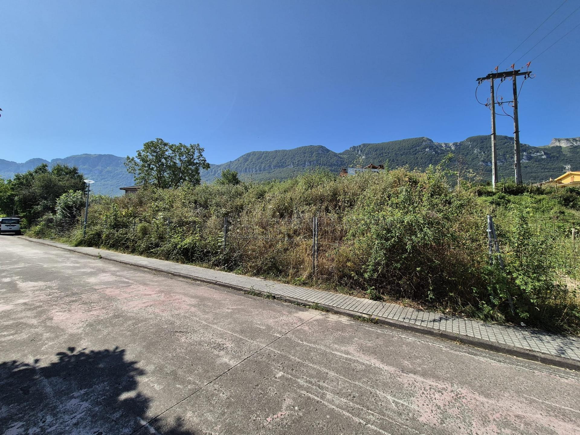 SE VENDE TERRENO URBANO EN SOPEÑANO - foto 2