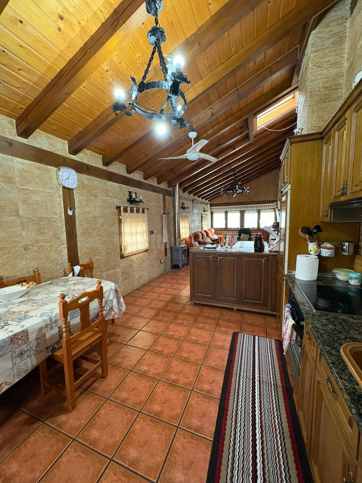 PRECIOSA CASA DE PUEBLO EN VENTA - foto 3