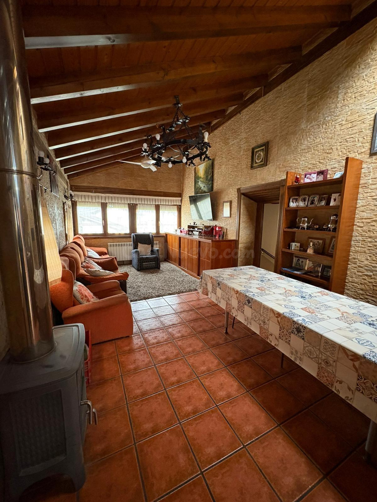 PRECIOSA CASA DE PUEBLO EN VENTA - foto 5