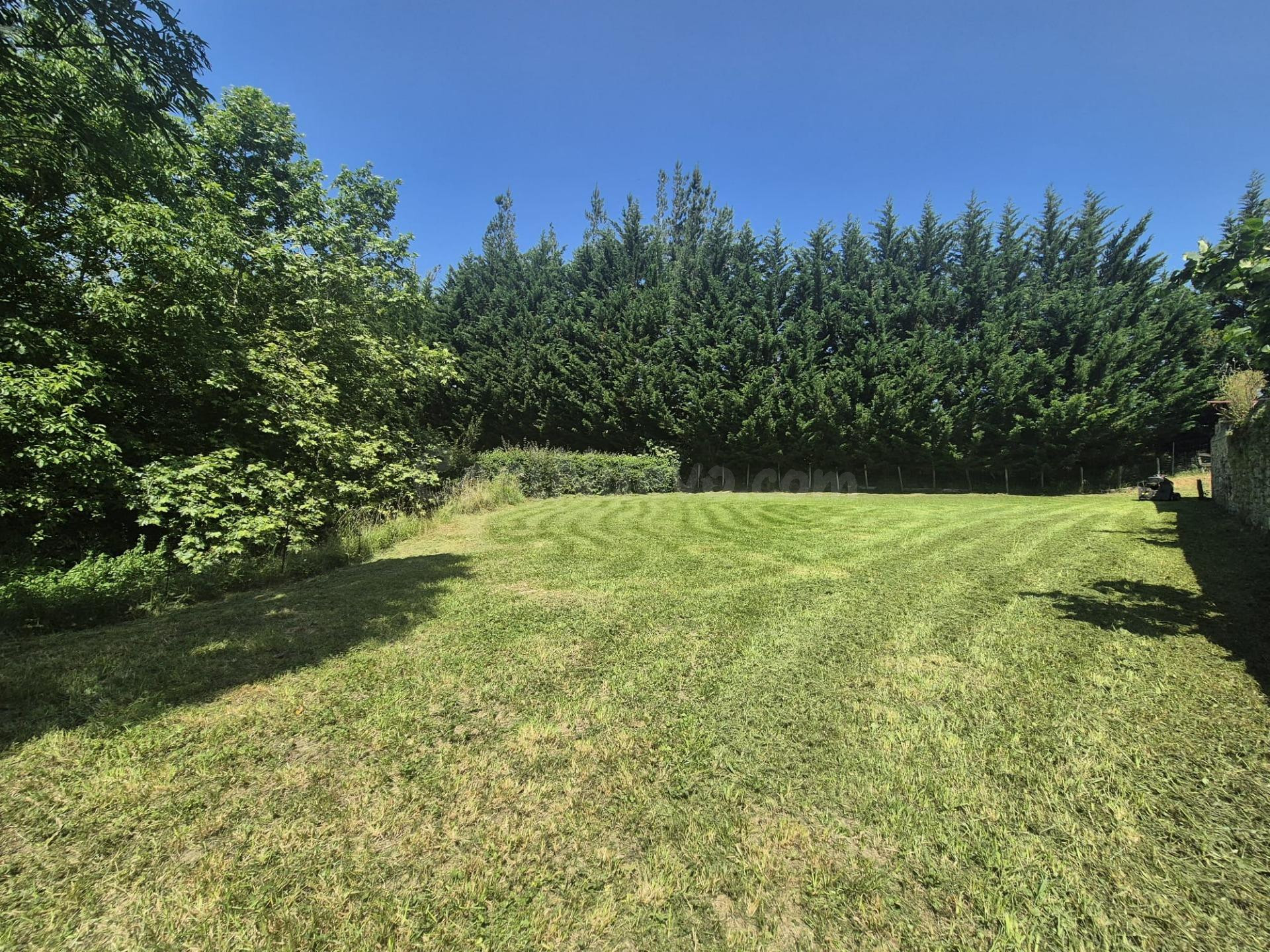 EN VENTA PARCELA URBANA EN VALLE DE MENA - foto 2