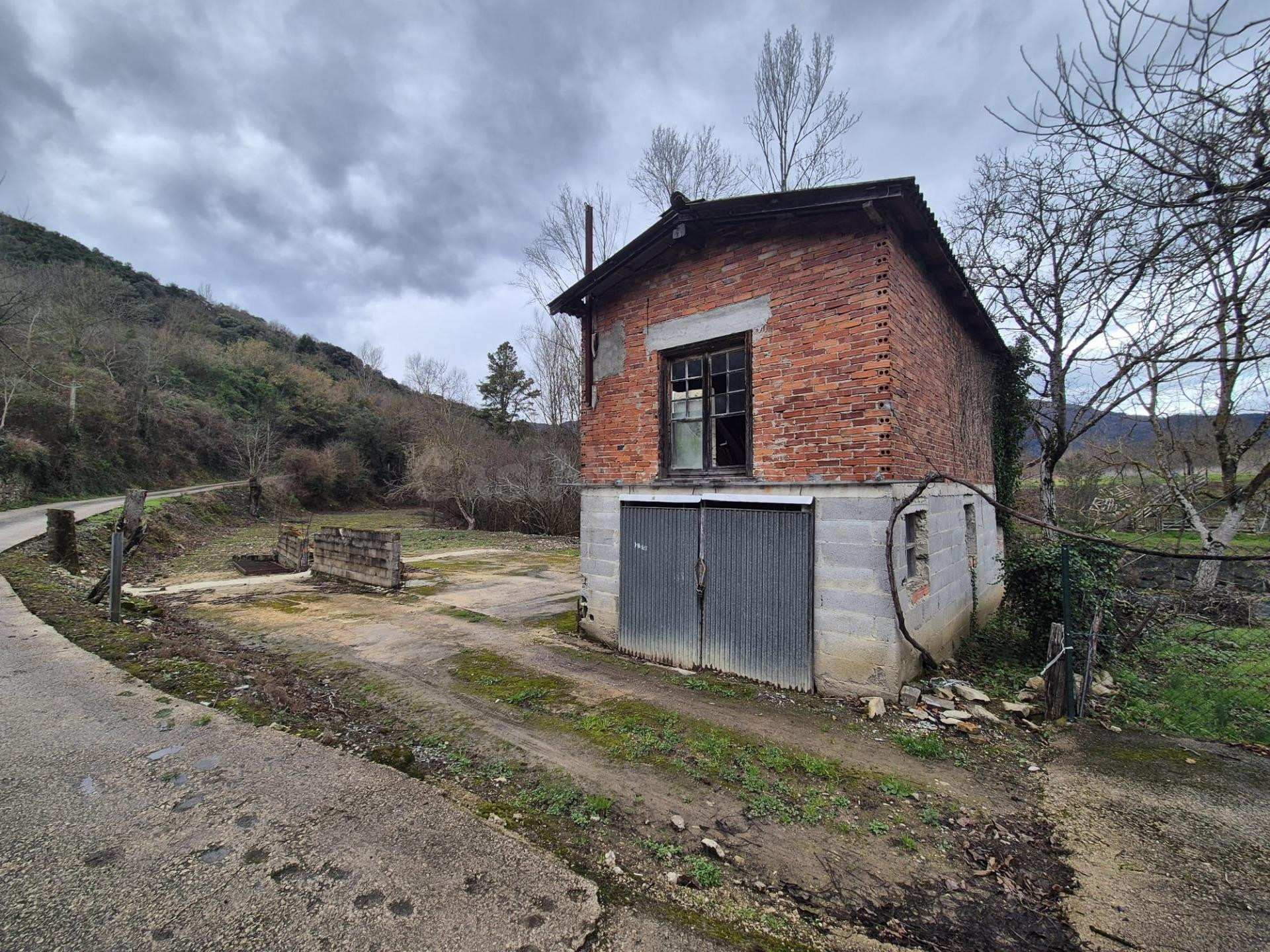 TERRENO EN VENTA EN EL VALLE DE MENA - foto 2