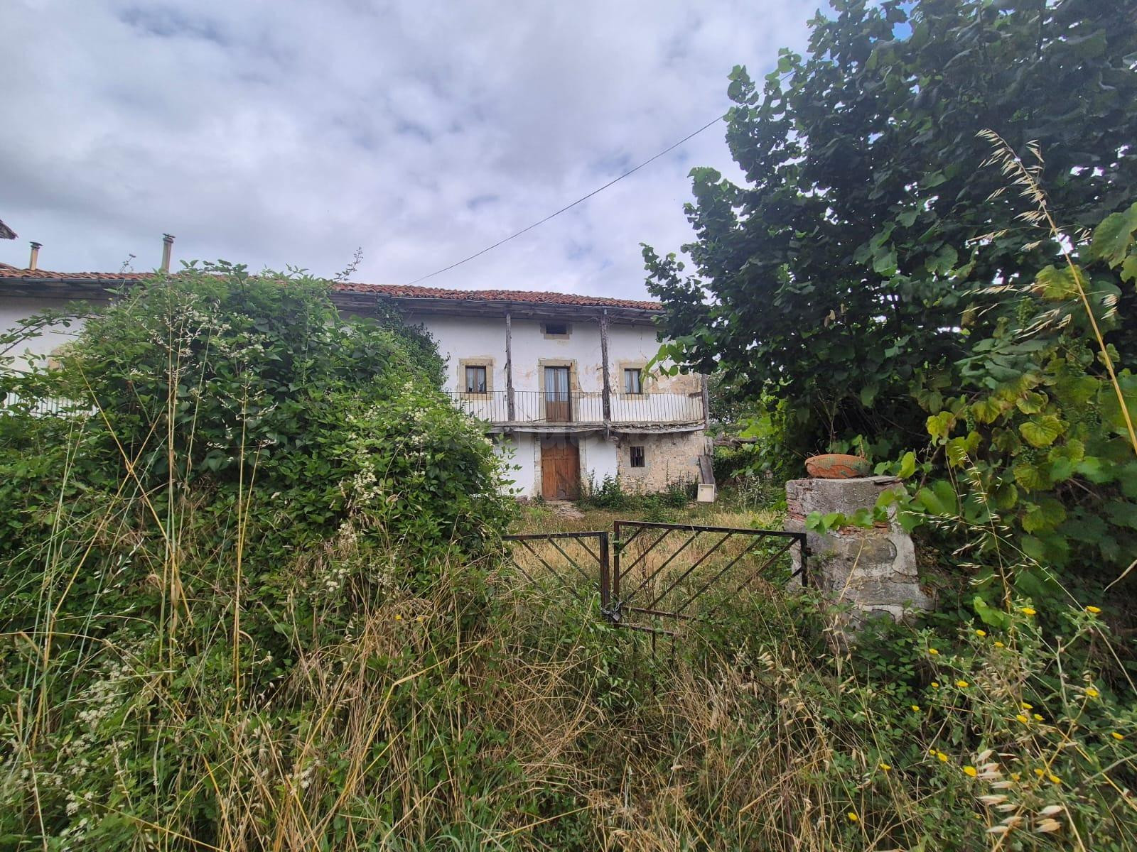 CASA PARA REFORMAR EN LA MERINDAD DE MONTIJA - foto 3