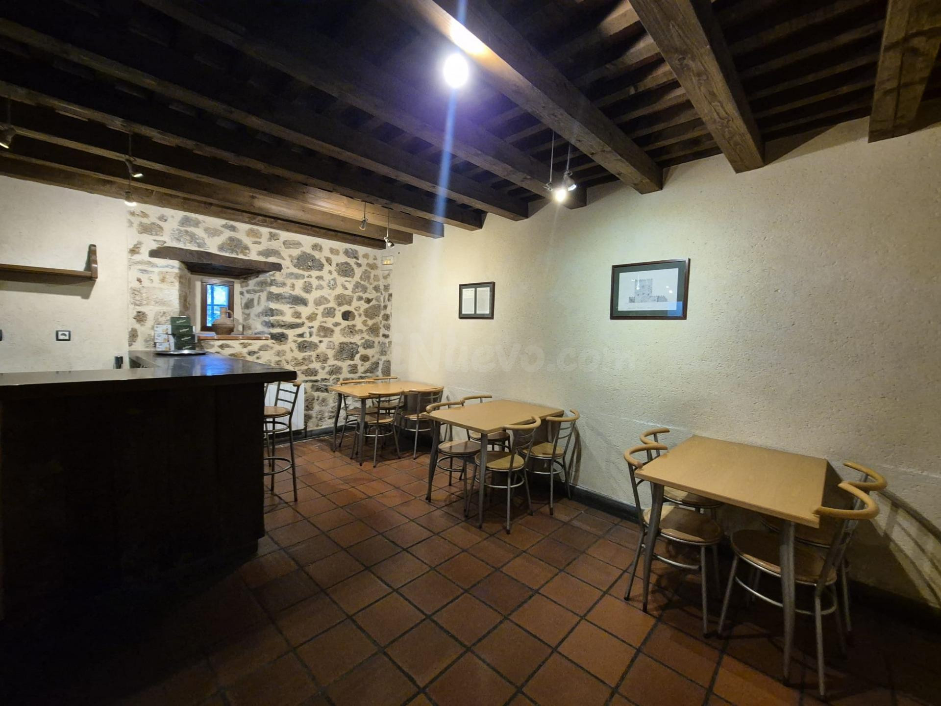 EN VENTA CASA CON JARDÍN EN EL CENTRO DE VILLASANA DE MENA - foto 3