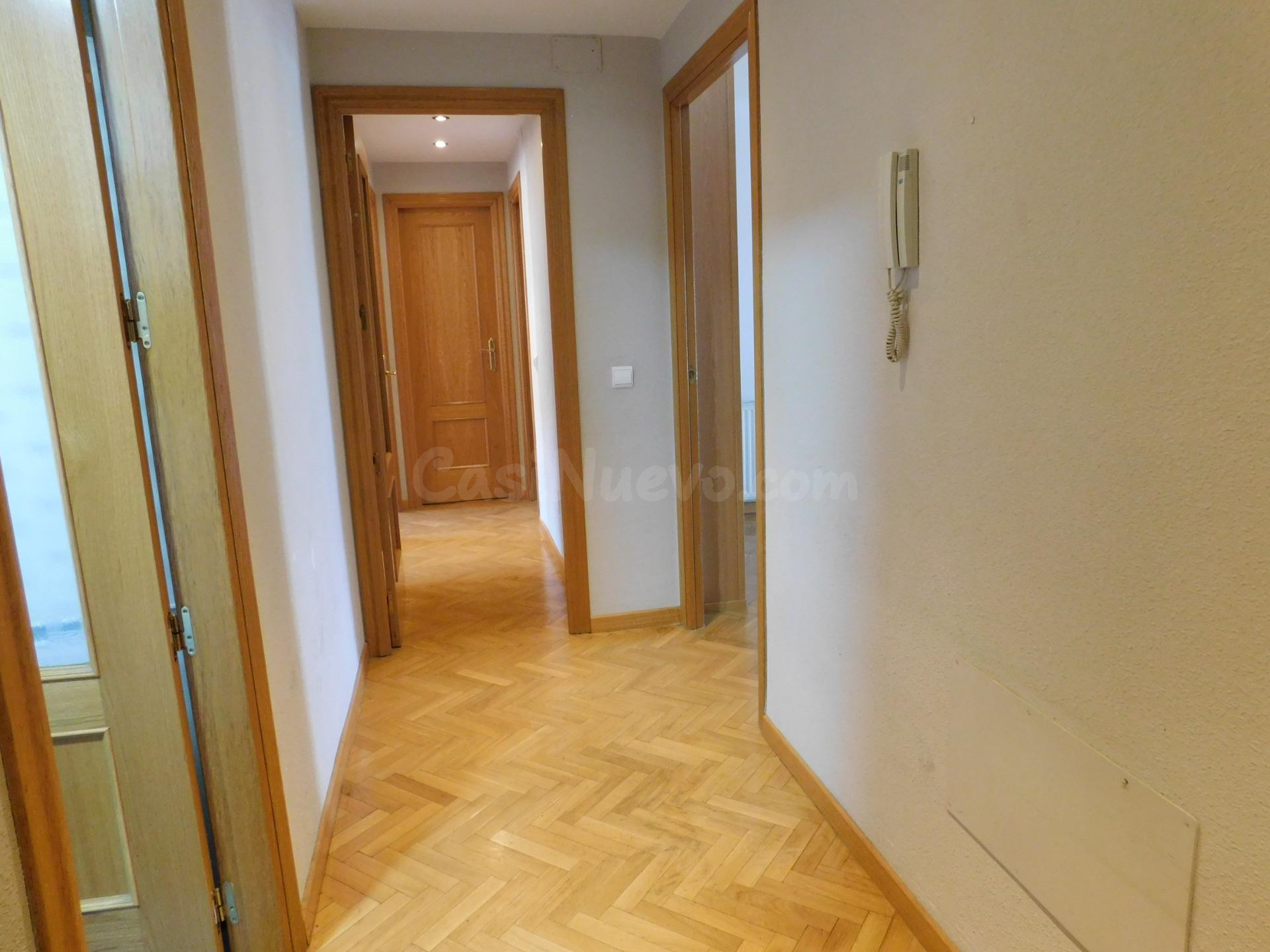 Centro de Parla Piso de 3 Dormitorios 2 baños, Garaje, trast - foto 5