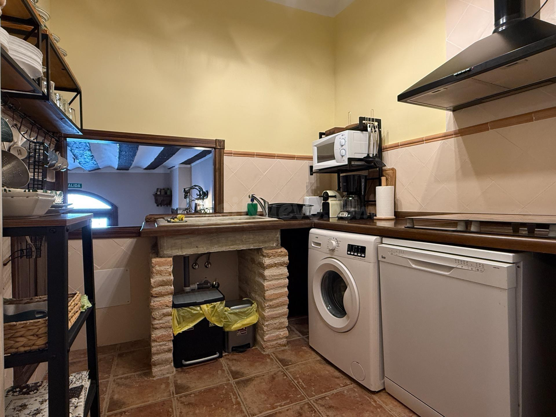 INMOBILIARIA ARBETETA VENDE CASA RURAL EN AUÑÓN, GUADALAJARA - foto 5