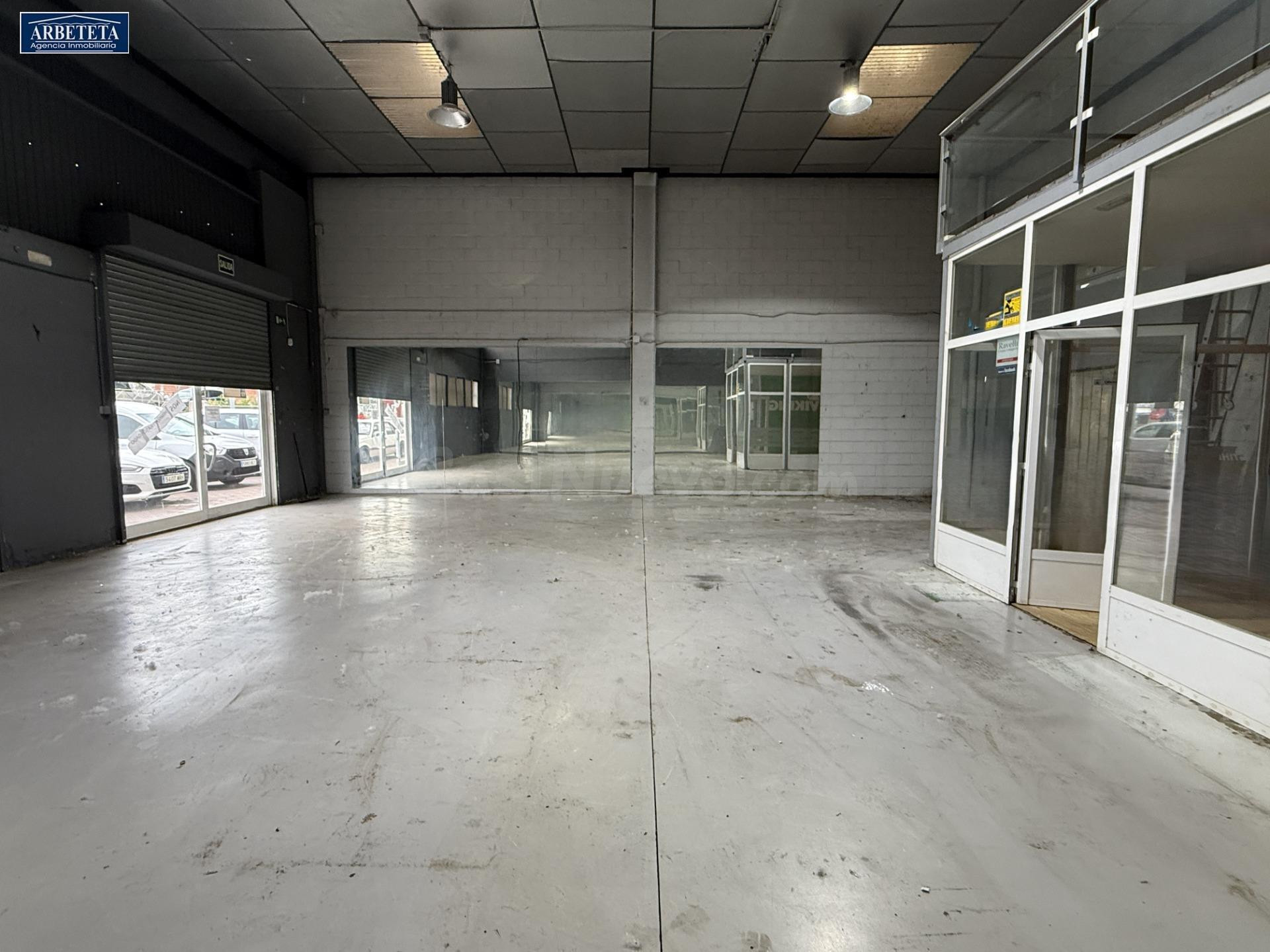 Agencia Inmobiliaria Arbeteta, ALQUILA nave. - foto 5