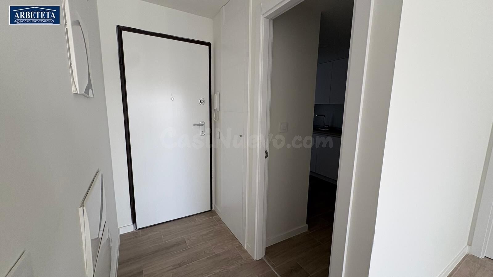INMOBILIARIA ARBETETA ALQUILA PISO DE DOS DORMITORIOS EN ZON - foto 2