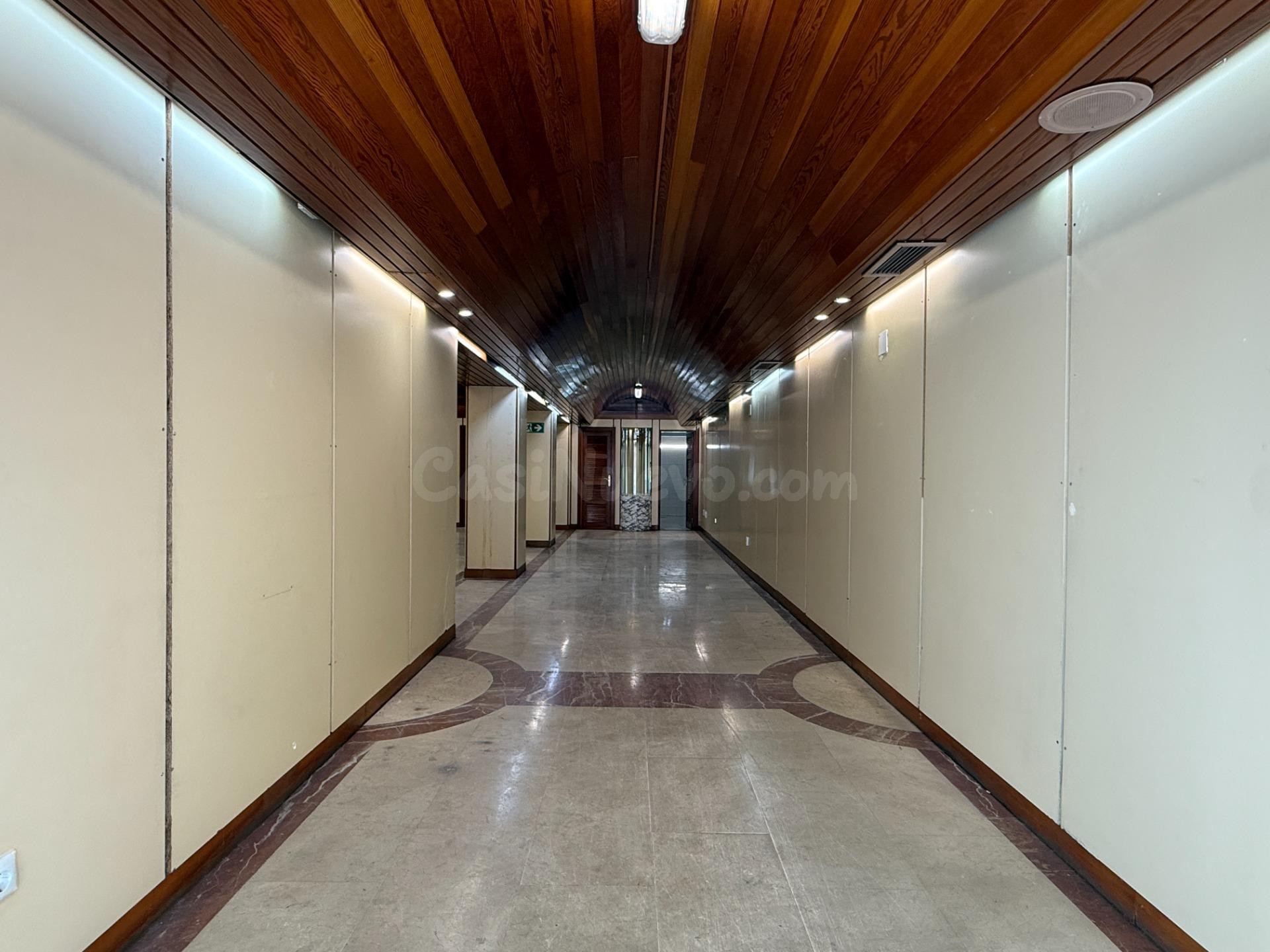 INMOBILIARIA ARBETETA ALQUILA LOCAL COMERCIAL EN CALLE LA CA - foto 5