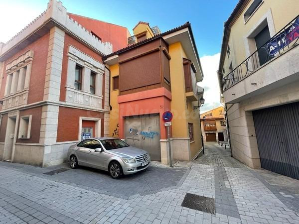 Amplio Local Comercial en el Centro de Peñafiel