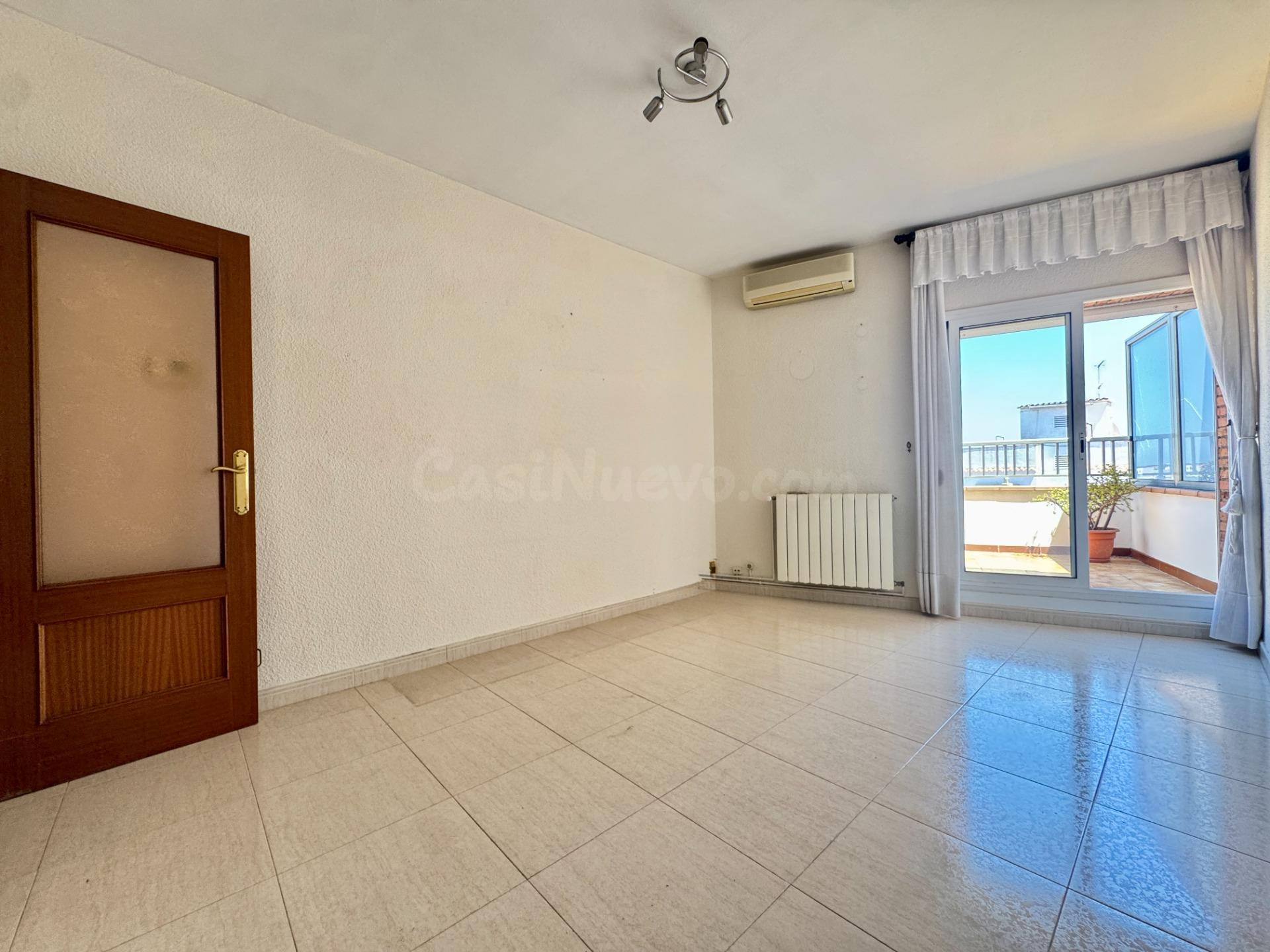 Ático con terraza y vistas despejadas | Orientación Mar | 4  - foto 5
