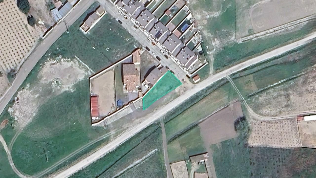 MONCASA VENDE TERRENO URBANO EN ISCAR - foto 4