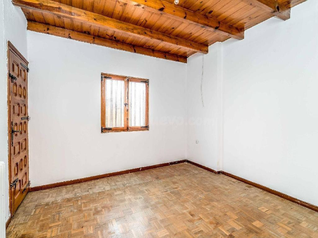 MONCASA VENDE CASA EN NAVA DEL REY - foto 2