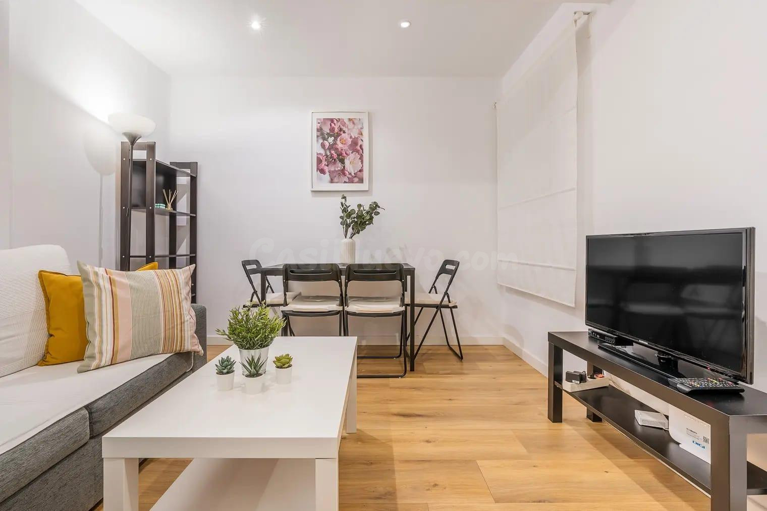 ¡Atención estudiantes! ✨ ¿Buscáis LA HABITACIÓN perfecta para el próximo curso académico en Granada por 400 € al mes/habitación? ¡Tenemos exactamente lo que necesitáis!