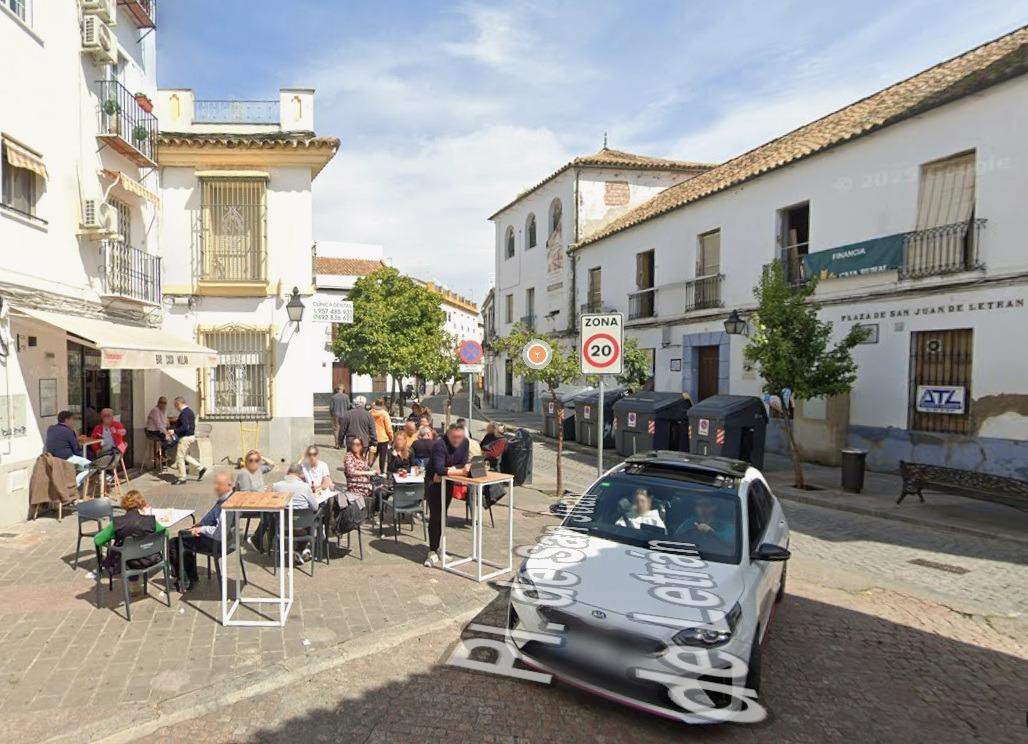Casa solar junto a San  Agustin