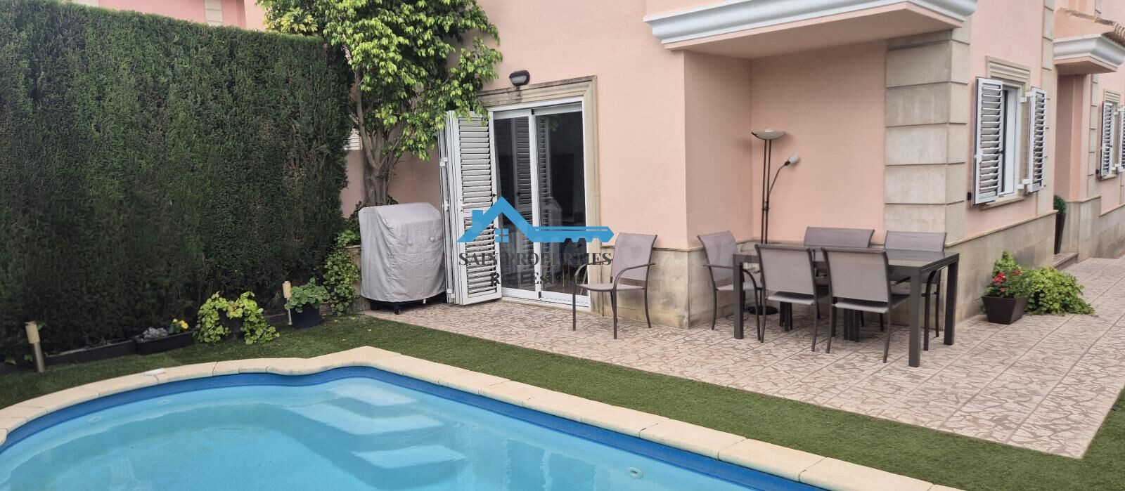 Chalet pareado de ensueño con piscina privada en Sierra Helada, Benidorm