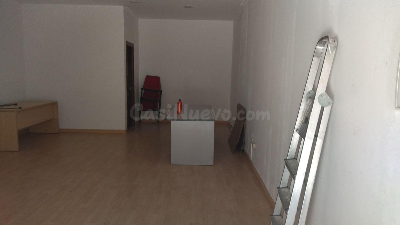 Inmobros alquila local en Guadalajara - foto 3