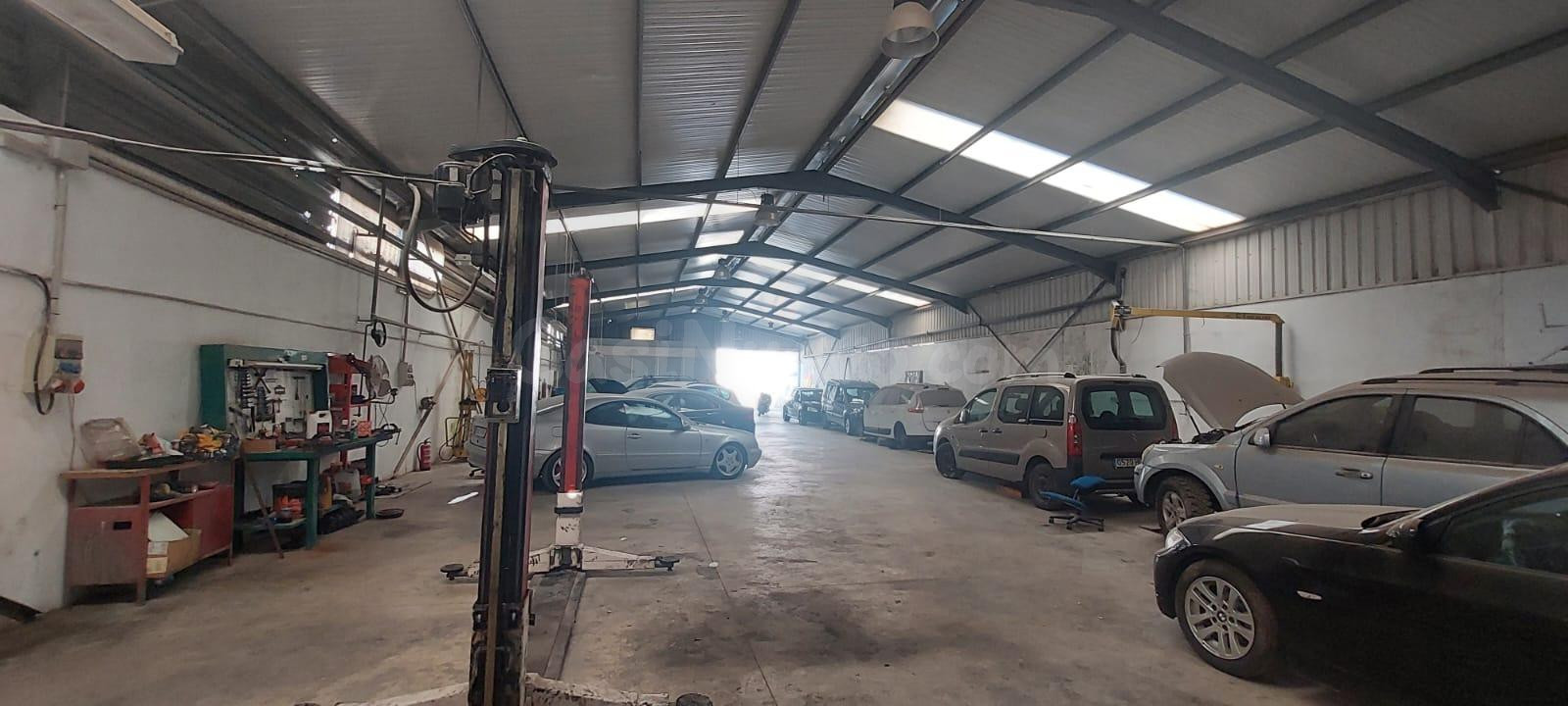 Nave industrial 1300m² en venta - Ciudad de Asís