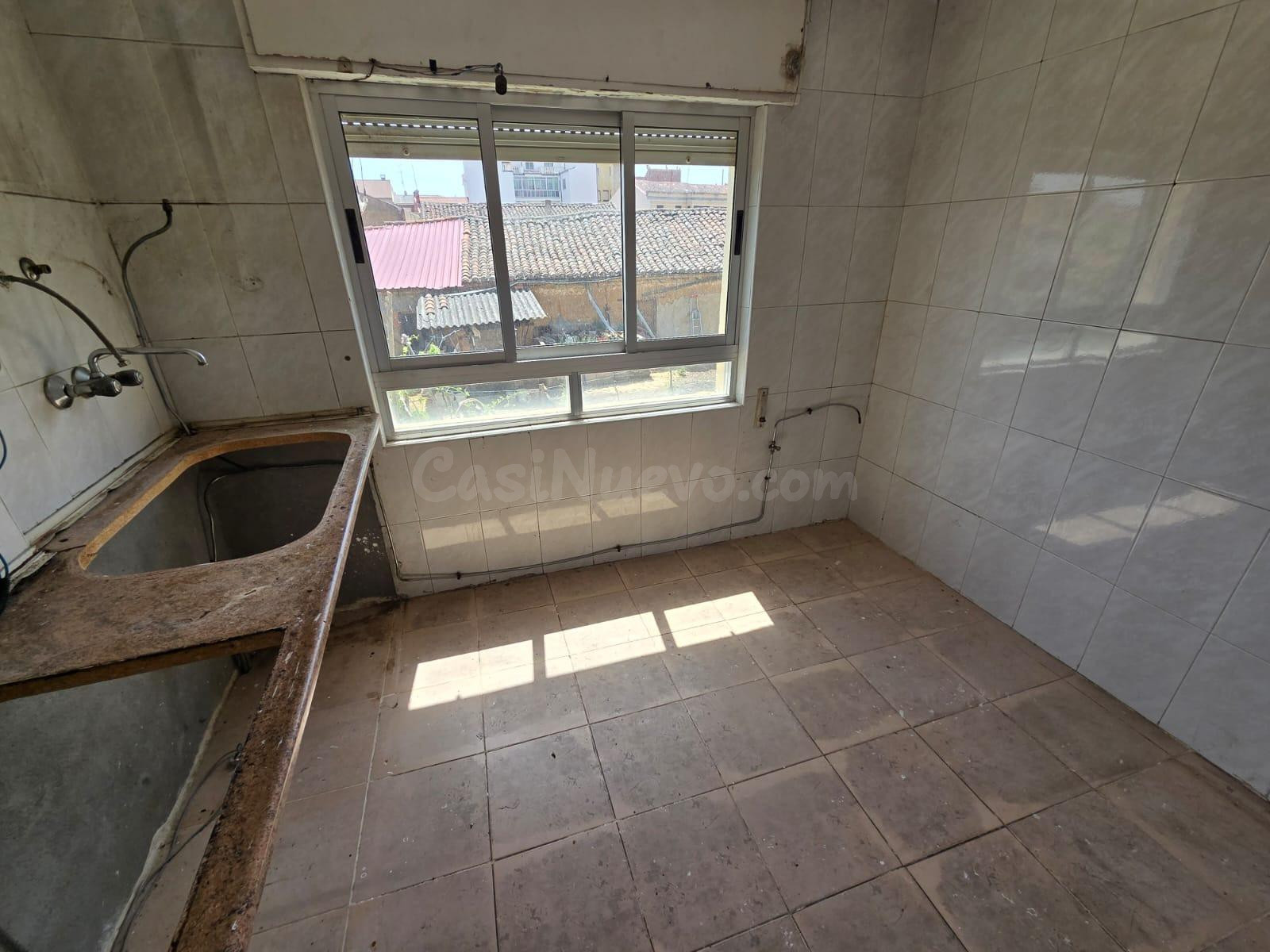 Casa en Astorga: Oportunidad de Rehabilitación Integral por €40,500