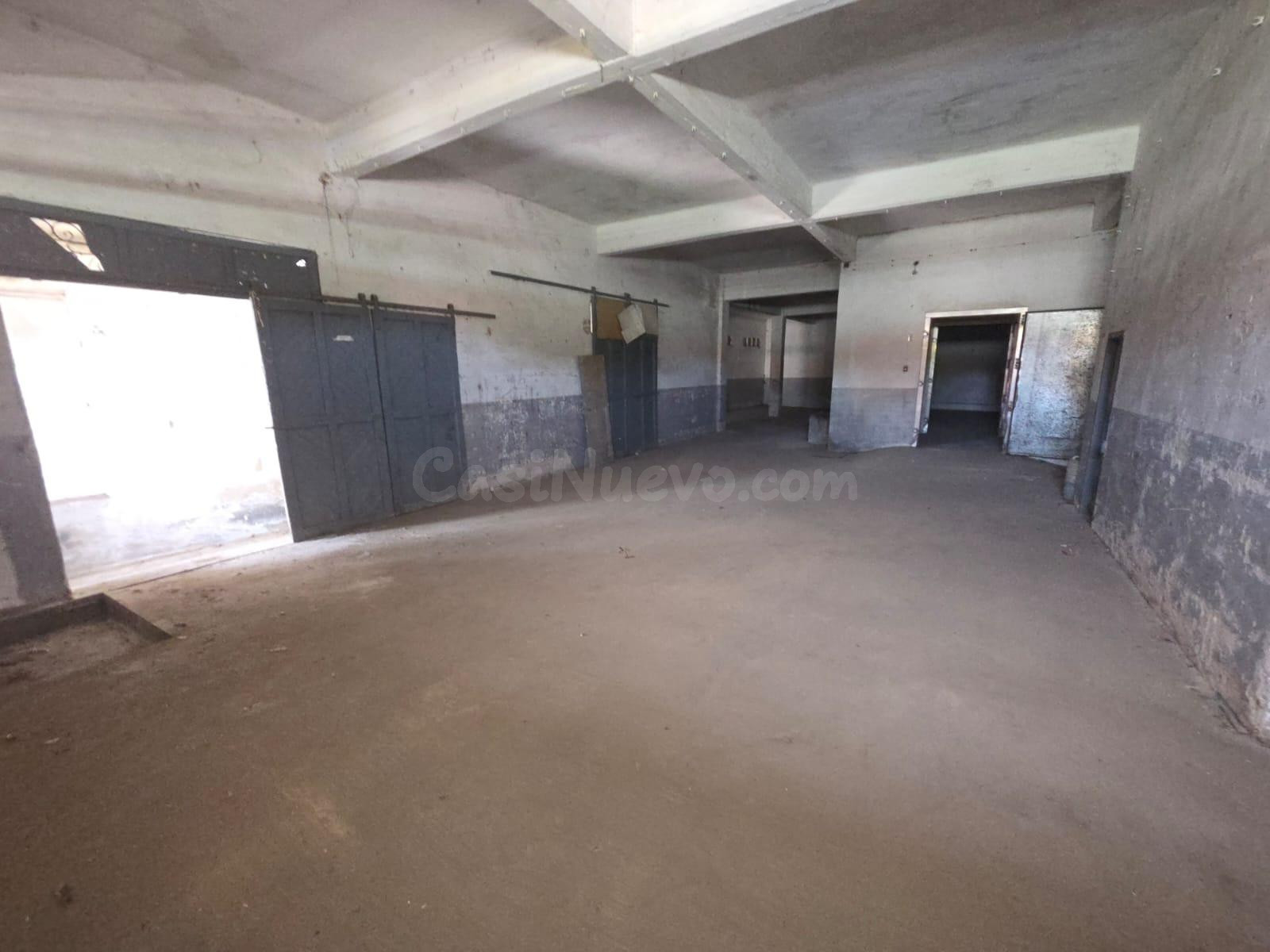 Nave Industrial en Venta en La Bañeza - Oportunidad Única po