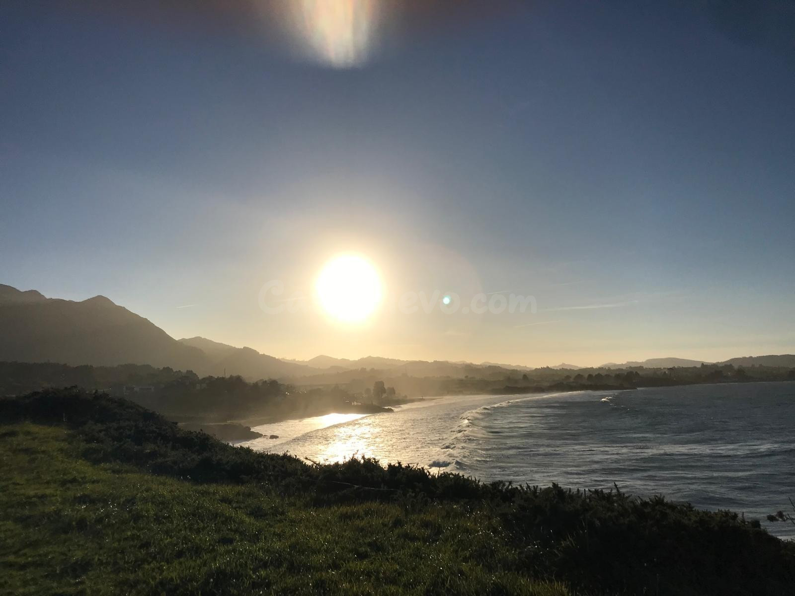 Parcela exclusiva en Caravia con vistas al mar y la montaña. - foto 4