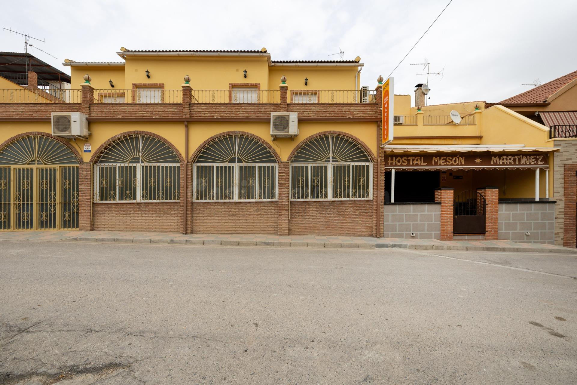 !!HOTEL A 1 HORA DE GRANADA!!