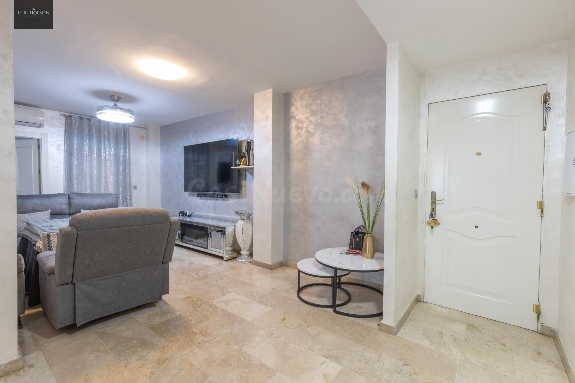 FANTÁSTICO PISO EN VENTA EN CIJUELA CON PATIO, GARAJE Y TRAS - foto 2