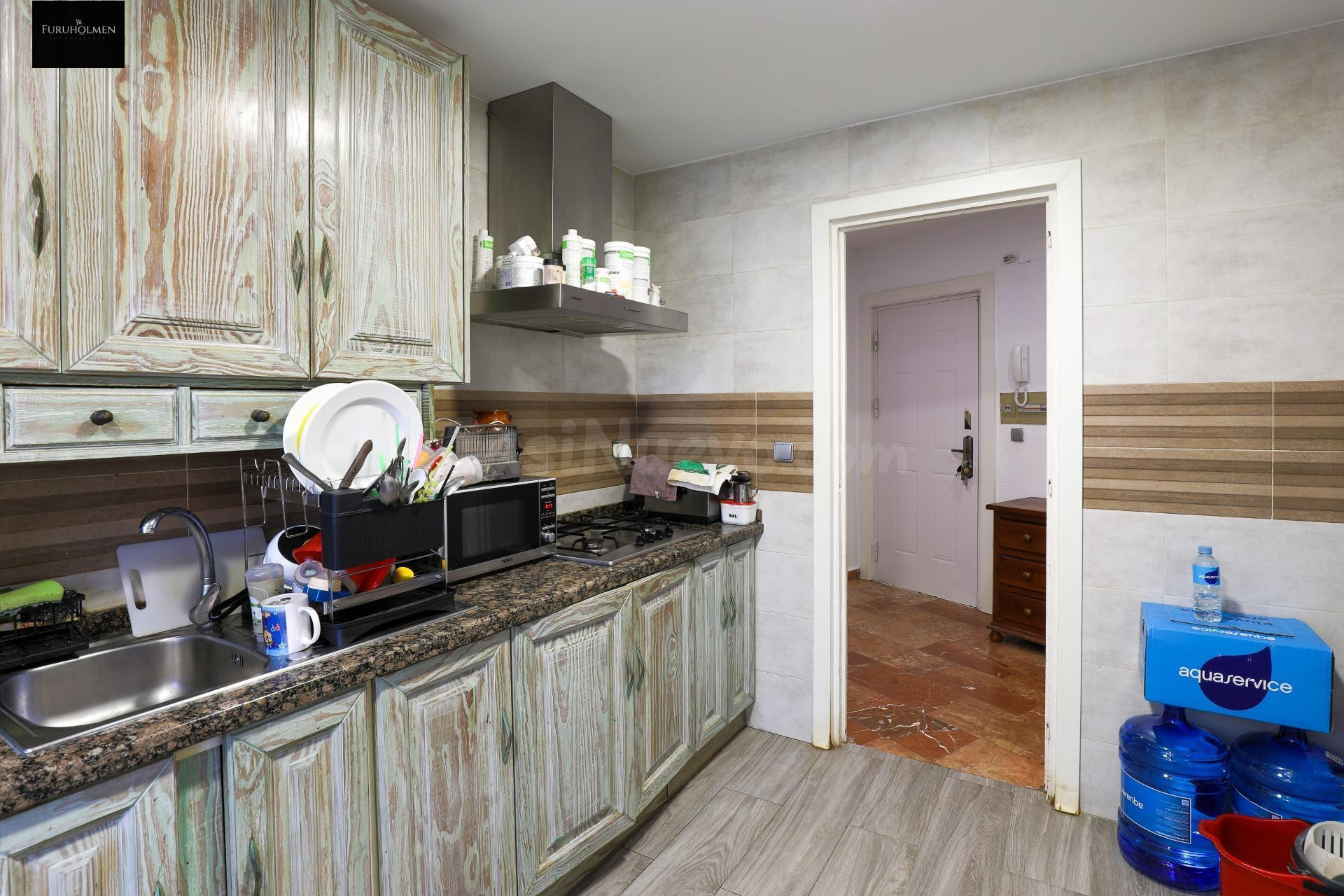 Amplio Piso de cuatro habitaciones en el corazón de Durcal - foto 5