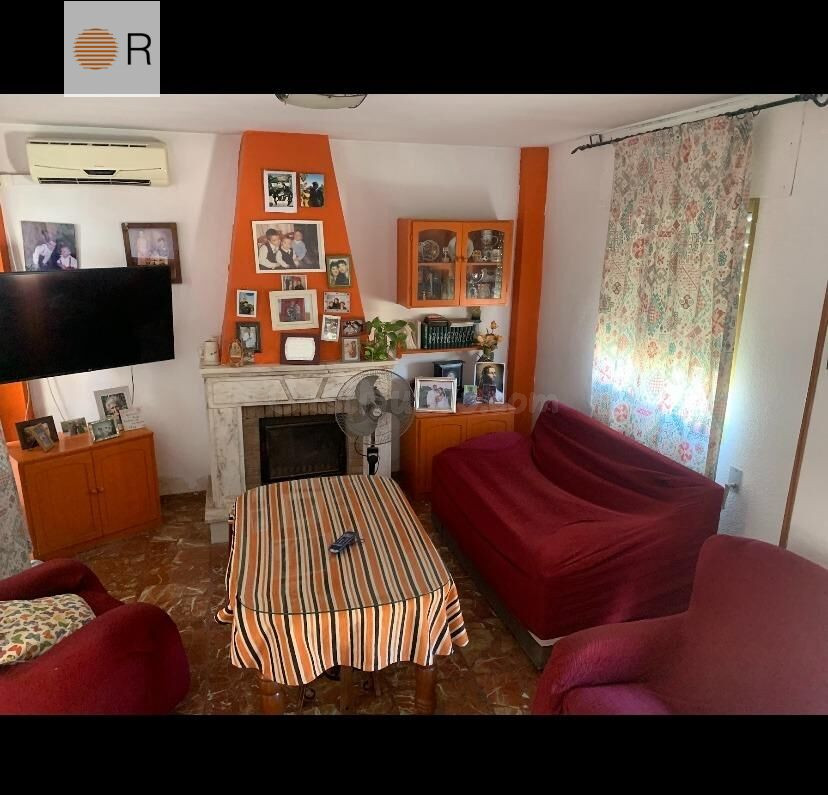 ✨ Amplia casa luminosa con terraza en Villarrubia ✨ - foto 3