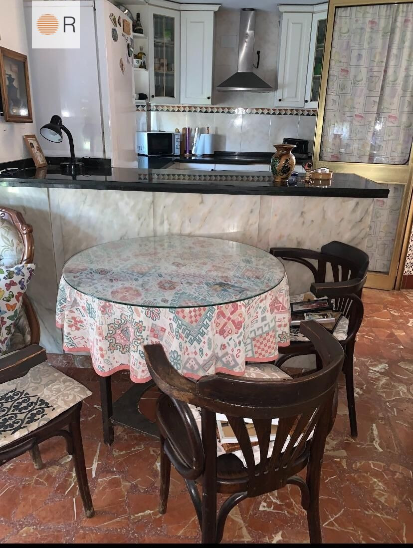 ✨ Amplia casa luminosa con terraza en Villarrubia ✨ - foto 4