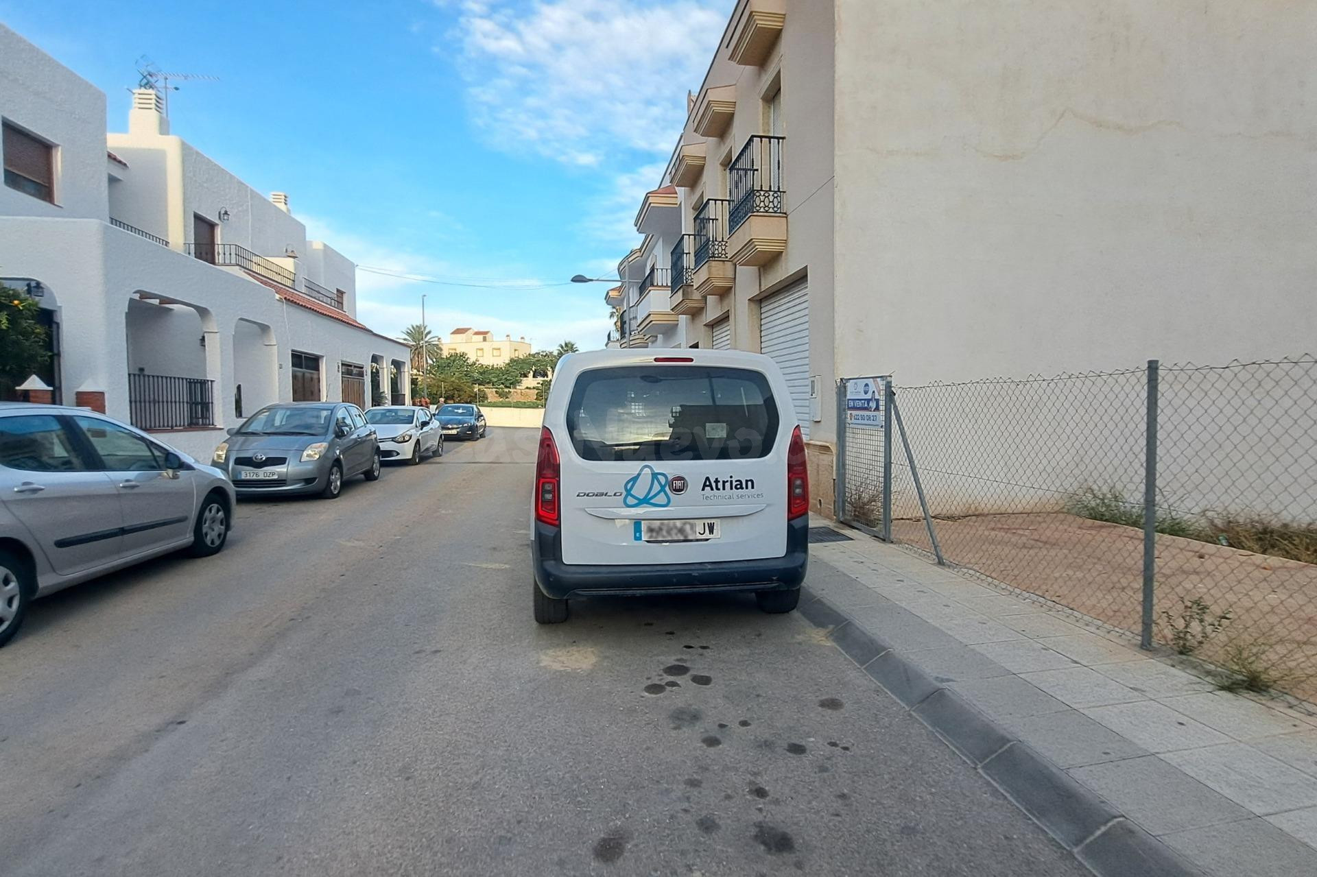 Solar urbano en venta en Níjar, Almería - foto 2