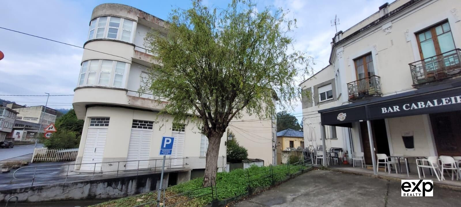 EDIFICIO COMPLETO EN EL CENTRO DE LOURENZÁ (EN EL CAMINO DE  - foto 4