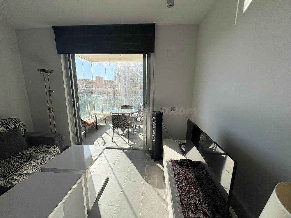 GRAN APARTAMENTO EN TORREVIEJA, 2 HAB, 1 BAÑO
