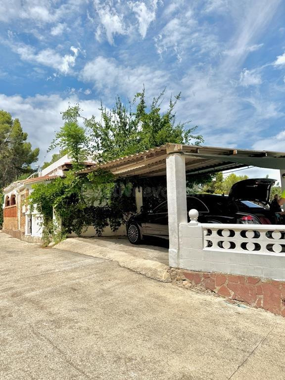 GRAN CHALET CON PISCINA PROPIA EN GANDIA, 4 HAB, 2 BAÑOS - foto 5