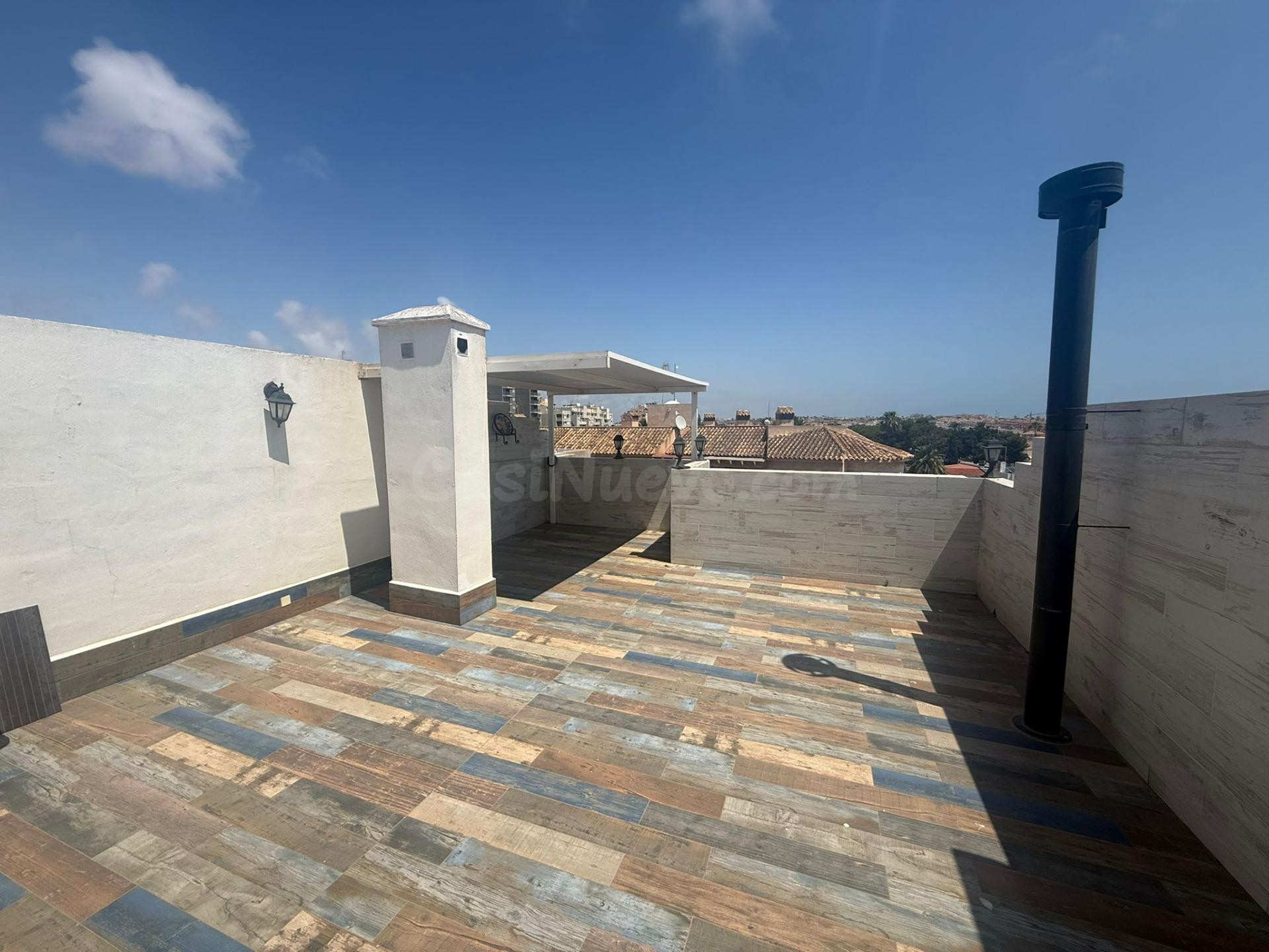 GRAN ÁTICO REFORMADO EN NUEVA TORREVIEJA, 2 HAB, 1 BAÑO