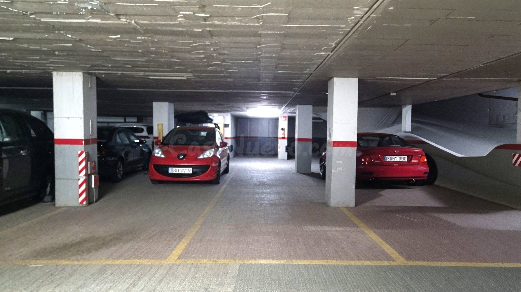 PLAZA DE PARKING EN PAISOS CATALANS