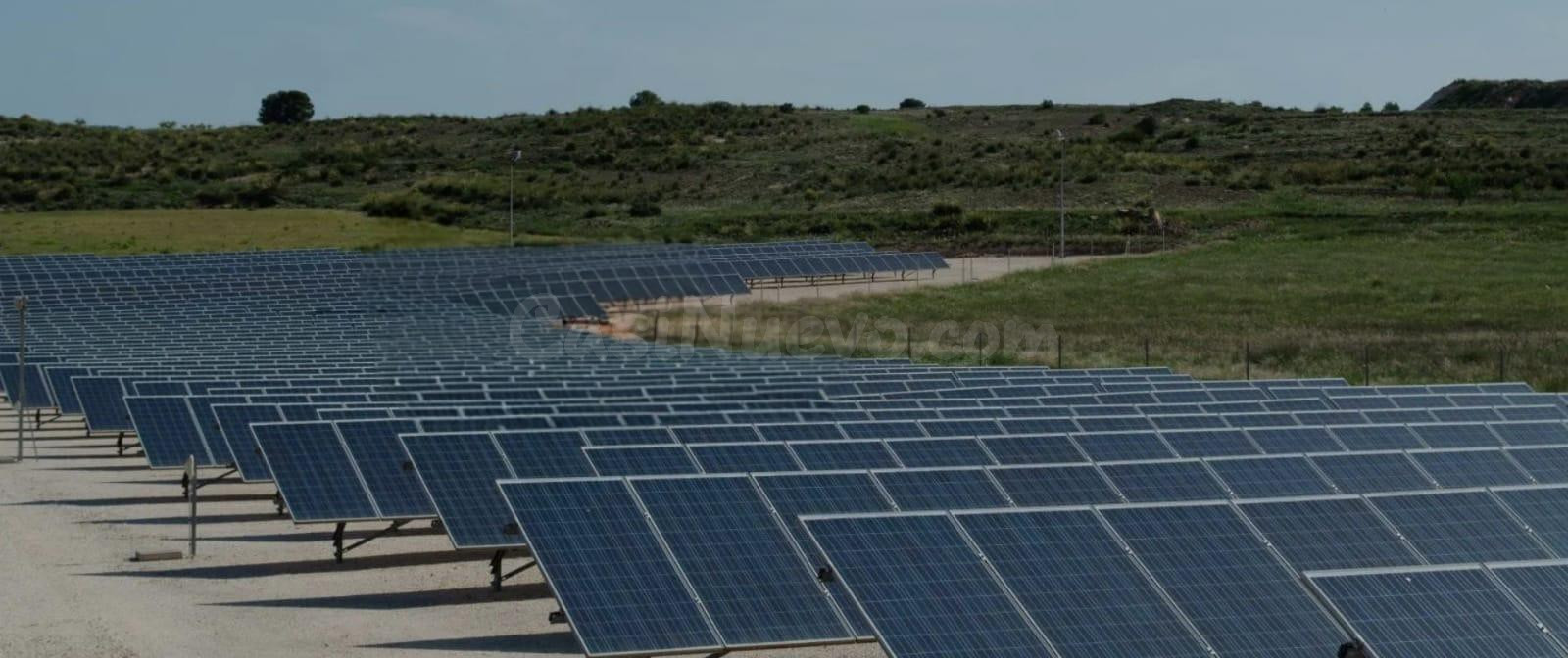 Terreno rústico en Almoradí con permiso solar APROBADO (RTB) de 500 kW:  ¡La Vía Rápida a la Inversión!