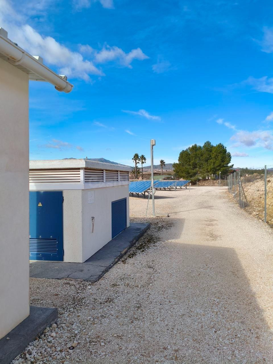 Doble Oportunidad: Finca con Proyecto Solar Aprobado (RBT) 2 - foto 4