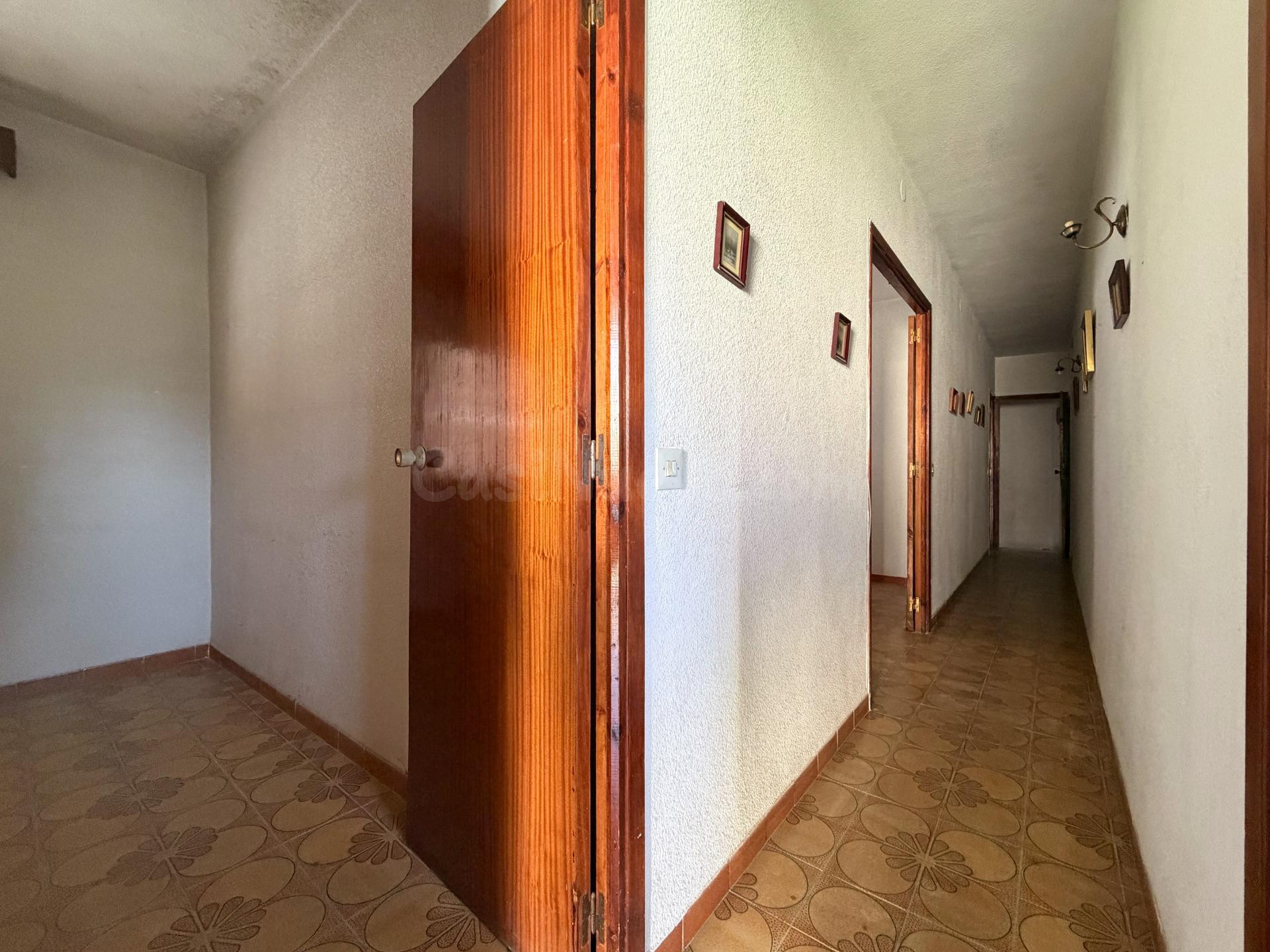 Casa de 4 habitaciones en Agrupación de Mogón - foto 5